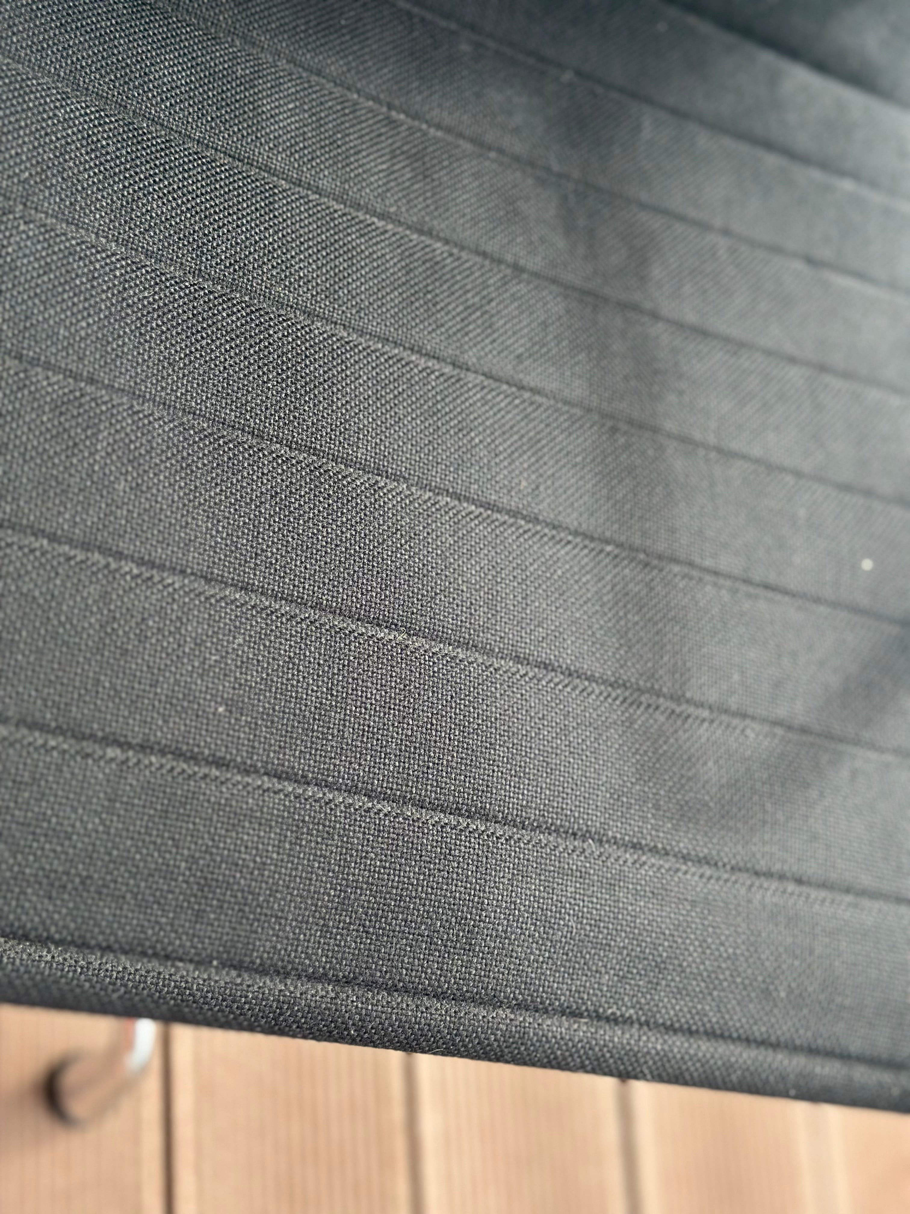 Vitra EA 108 Hopsak Schwarz – Charles & Ray Eames Designerstuhl